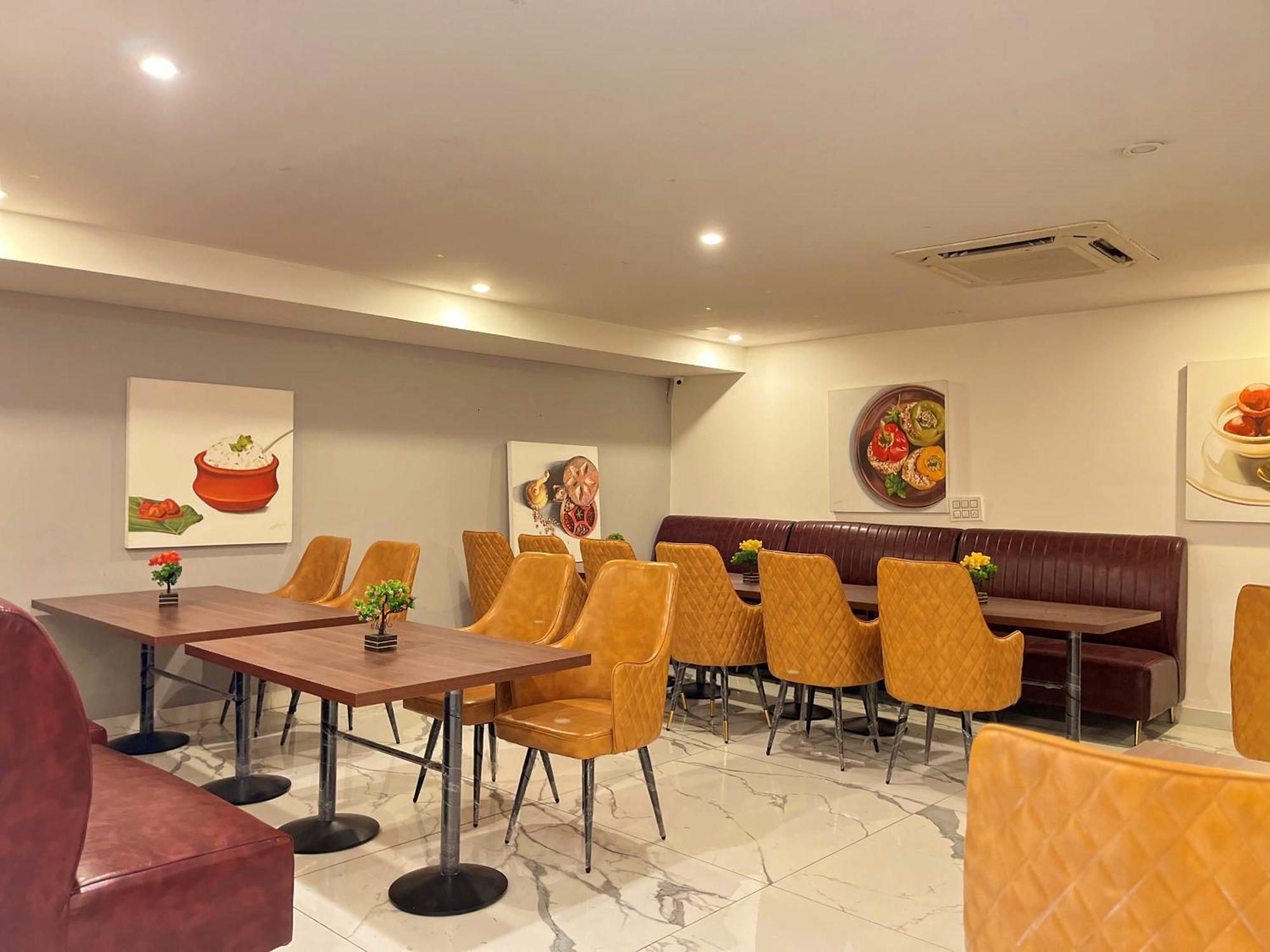 Aamantran Residency Hotel, Sohna Road, Sector 49, Gurugram Gurgaon Luaran gambar
