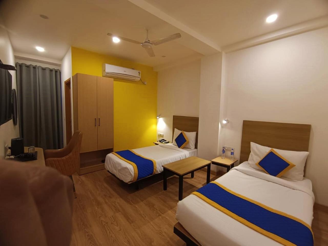 Aamantran Residency Hotel, Sohna Road, Sector 49, Gurugram Gurgaon Luaran gambar