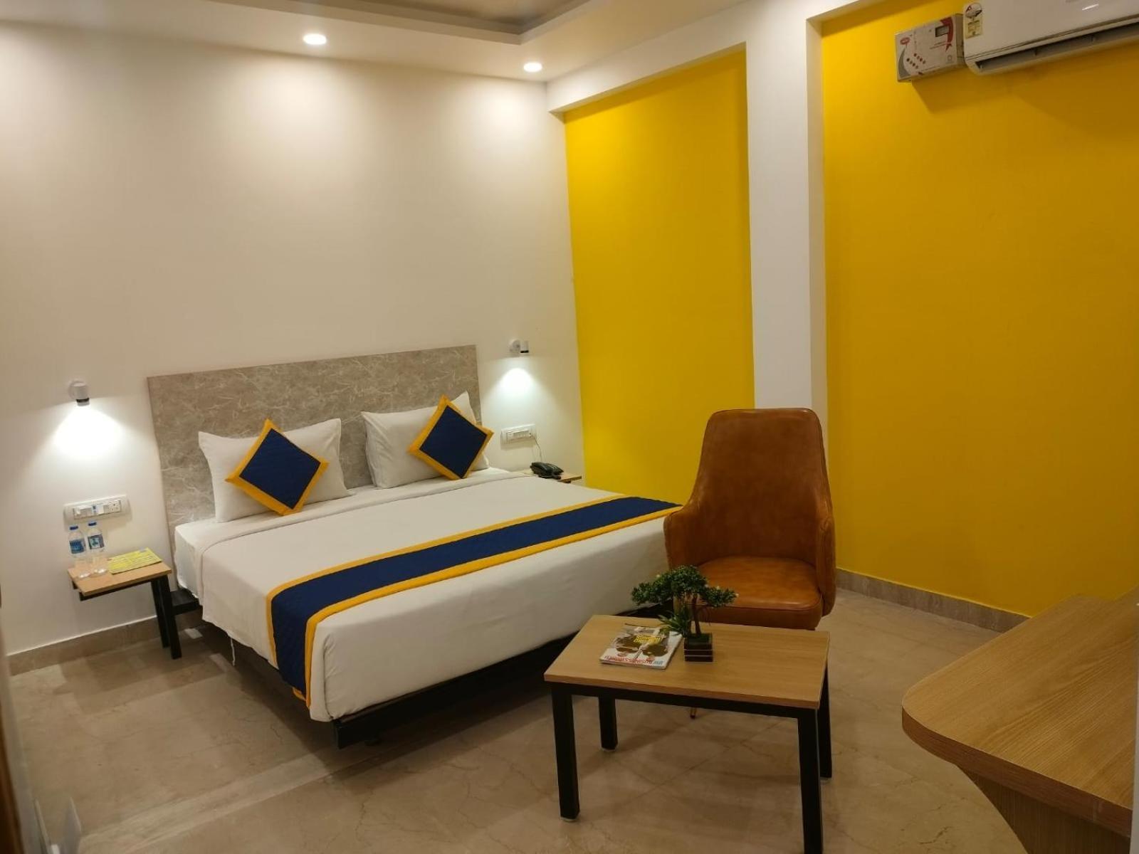 Aamantran Residency Hotel, Sohna Road, Sector 49, Gurugram Gurgaon Luaran gambar