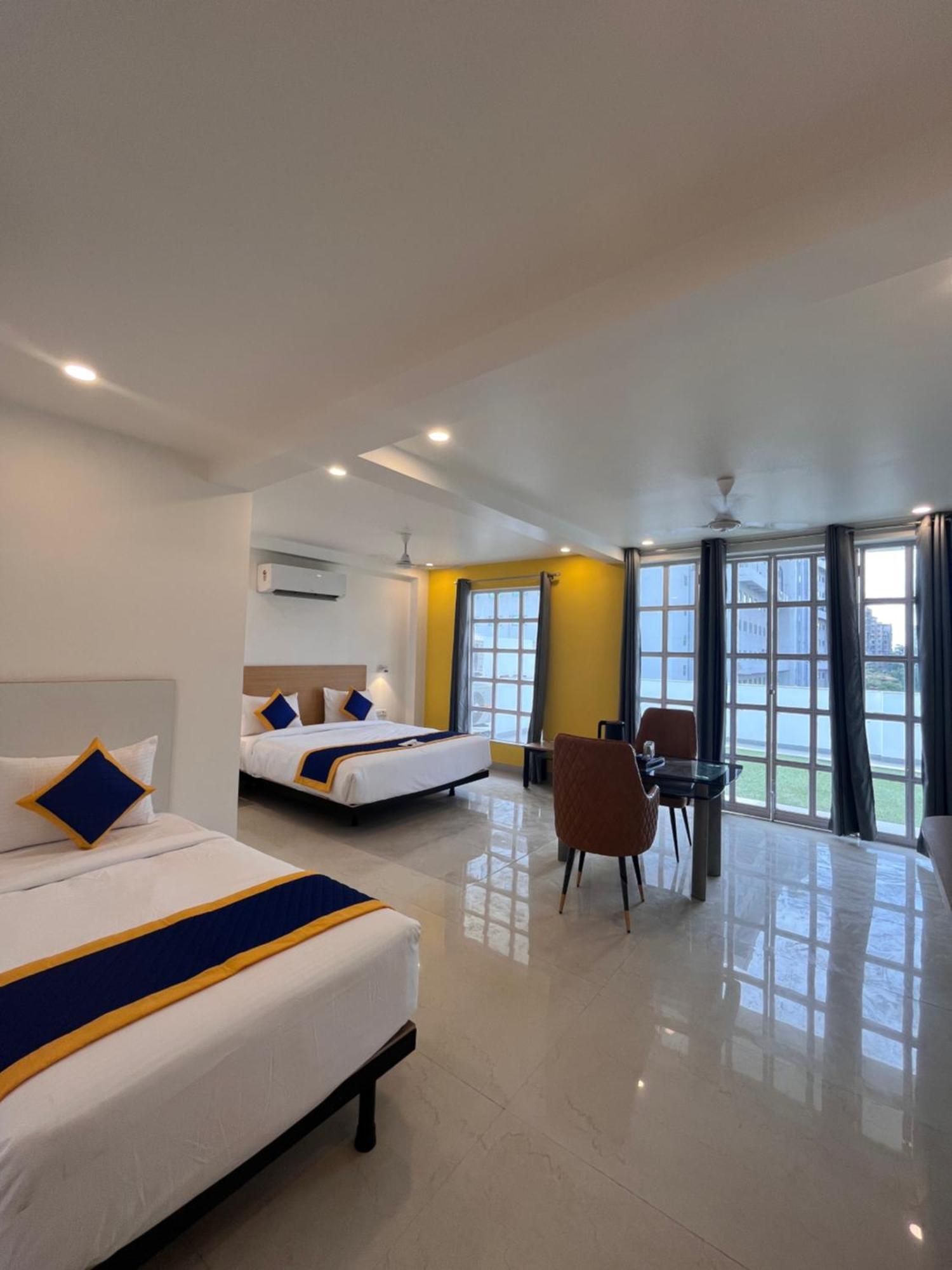 Aamantran Residency Hotel, Sohna Road, Sector 49, Gurugram Gurgaon Luaran gambar