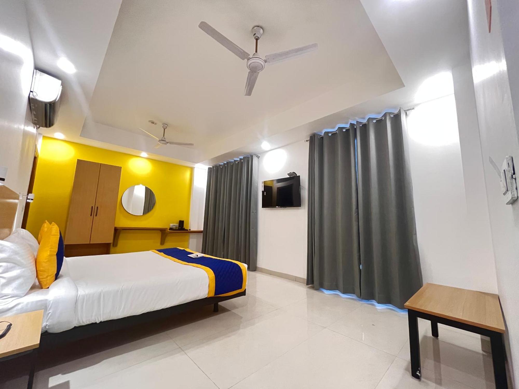 Aamantran Residency Hotel, Sohna Road, Sector 49, Gurugram Gurgaon Luaran gambar